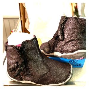NIB Stride Rite Toddler Sparkle Boots (girl)